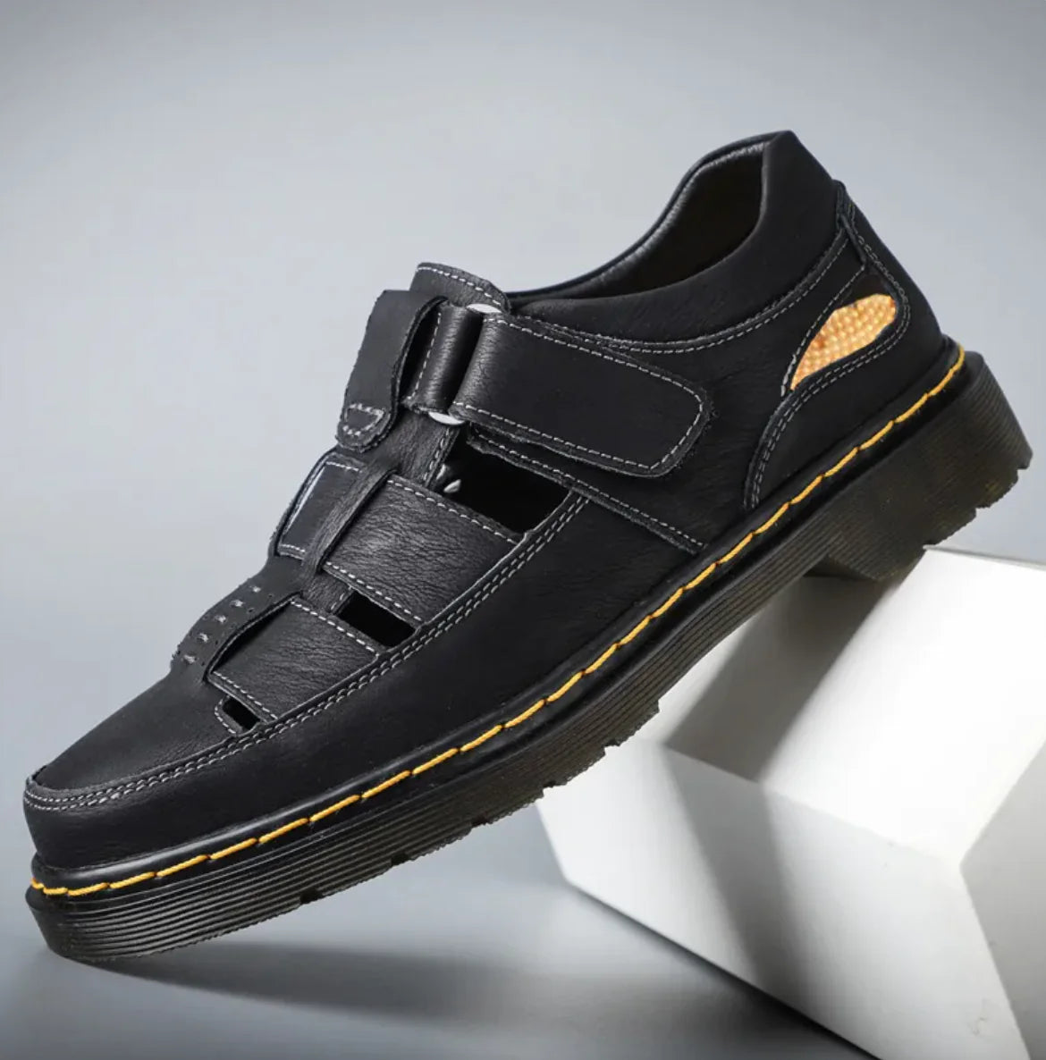 Leather Outdoor Sandals Men